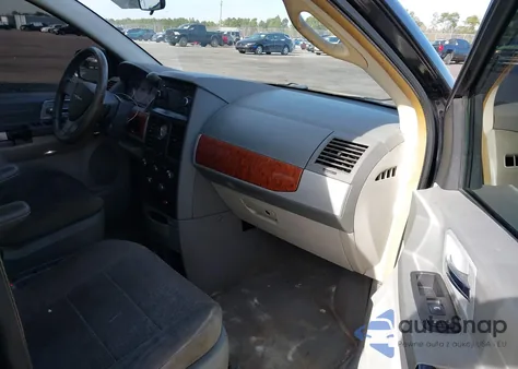 2008 Chrysler Town & Country Touring из США, поврежденный, VIN 2A8HR54P58R636906